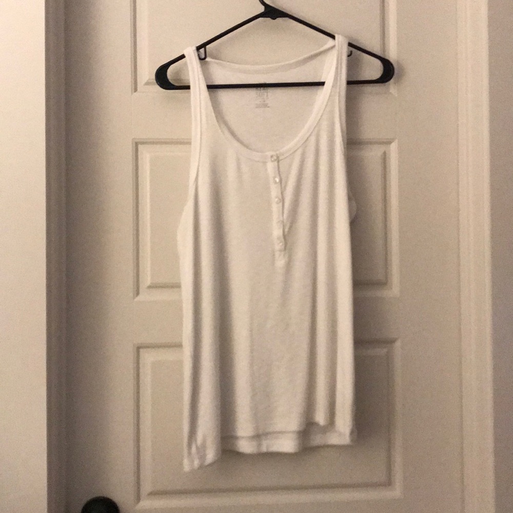 AERIE TANK NEVER WORN